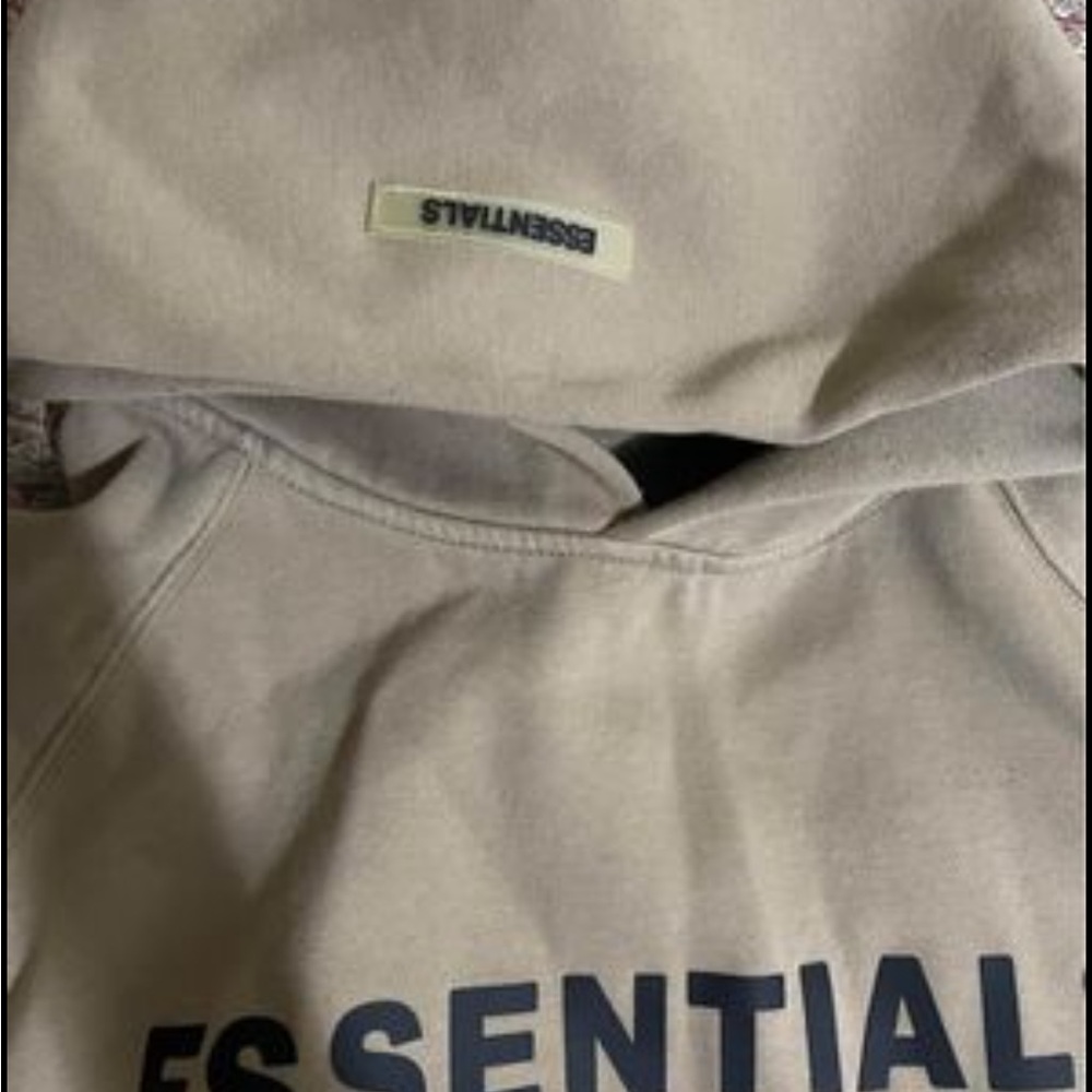 Beige Essentials fear of the gods hoodie        Size Unisex Large, Worn once.